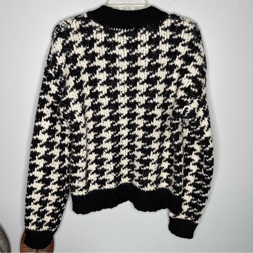 MM Zara Houndstooth chunky knit‎ sweater